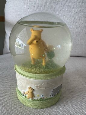 Disney Classic Winnie The Pooh And Piglet Snow Globe Decor VTG 2000s-READ Flawed